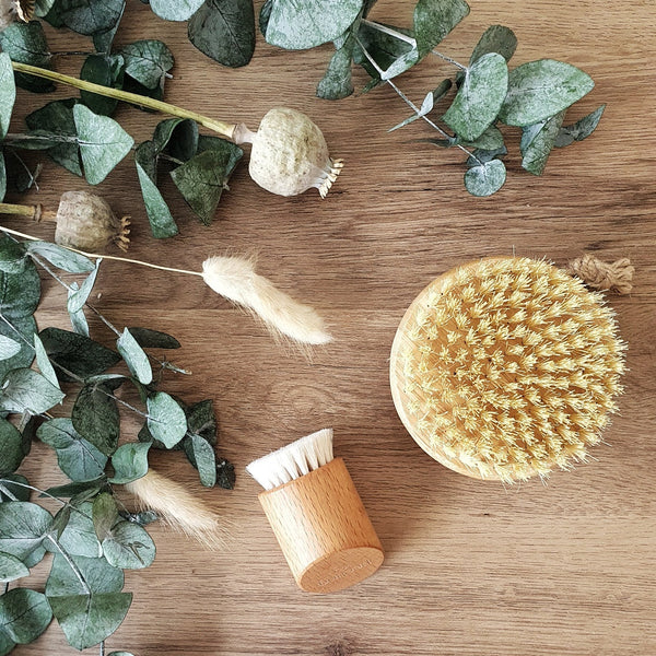 Brosse corps poils de chèvre Flexi LeMieux Brosse corps poils de chèvre Flexi LeMieux