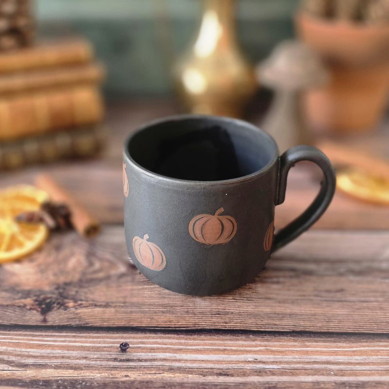 Tasse "Citrouille d’Ombre"