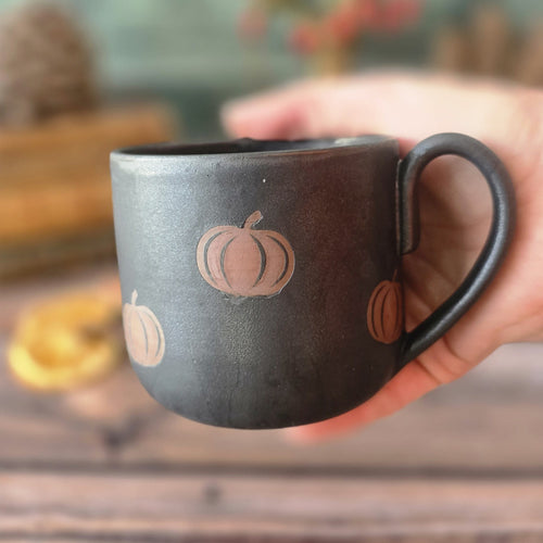 Tasse "Citrouille d’Ombre"